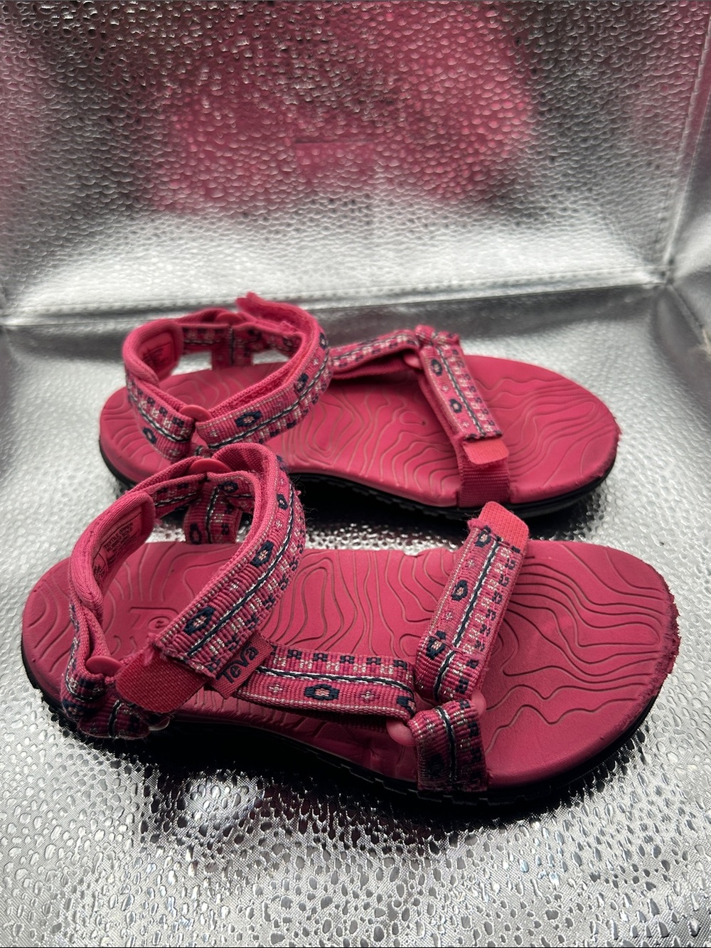 Teva hurricane 3 Pink Strappy Outdoor Sandals